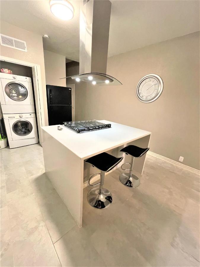 Close To All, Restful Duplex A In Downtown, Utep, Hospitals Ел Пасо Екстериор снимка