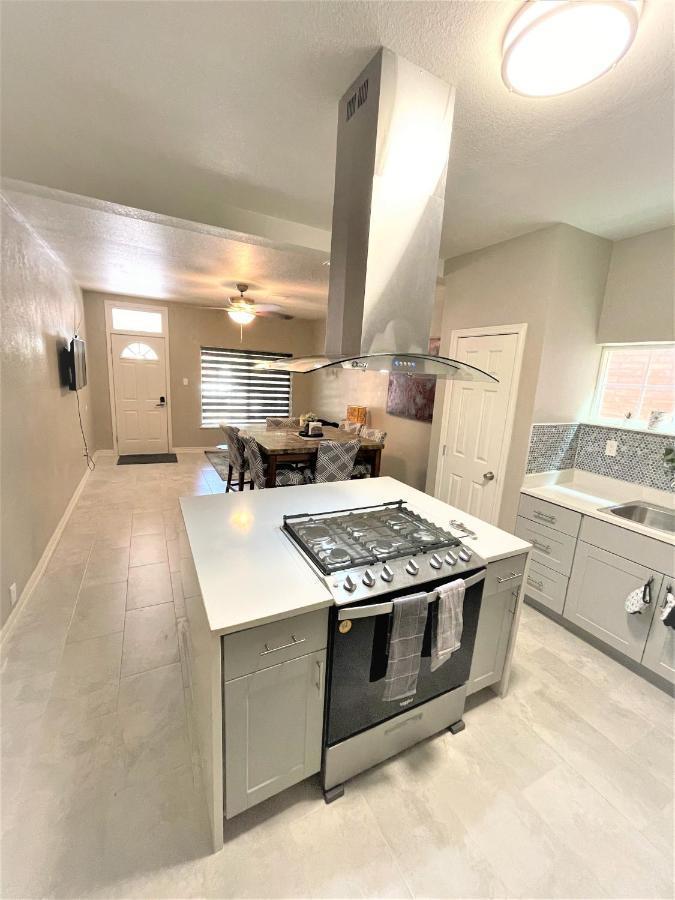 Close To All, Restful Duplex A In Downtown, Utep, Hospitals Ел Пасо Екстериор снимка