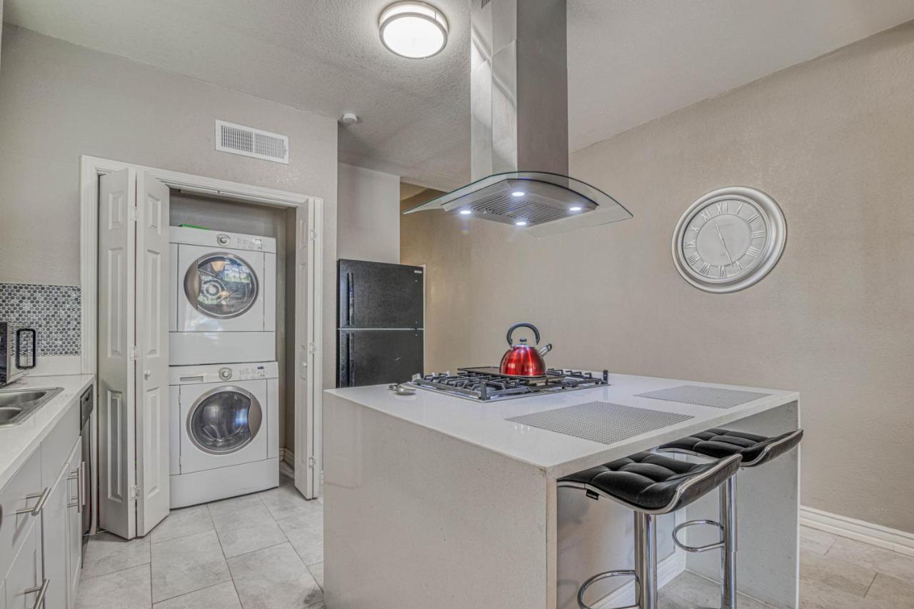 Close To All, Restful Duplex A In Downtown, Utep, Hospitals Ел Пасо Екстериор снимка